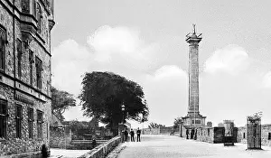Walkers: Walker's Monument, Londonderry, Ireland