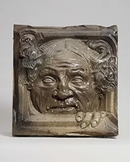 Grotesque: Wall-covering : grotesque mask