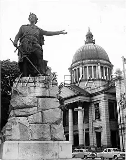 Braveheart: WALLACE STATUE ABERDEEN