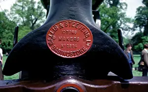 Wallis: Wallis and Steevens company logo