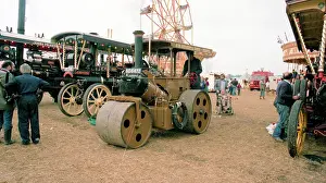 Basingstoke: Wallis and Steevens Road Roller 7832