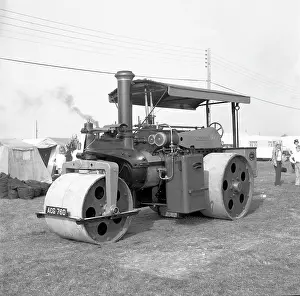 Wallis: Wallis and Steevens Steam Roller ACG 760 Mallard