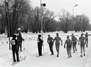 Jogging: Walruses sportsmen warm-up