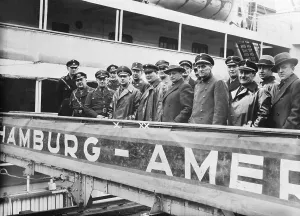 Hapag: Walter Schuhmann visiting a Hapag ship, 1934