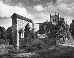 WALTHAM ABBEY