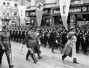 Bodyguard: Walther von Brauchitsch, Hermann Goring, Heinrich Himmler, A