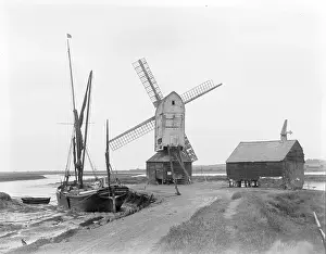 Windmill: Walton Windmill, Walton-on-The-Naze, Frinton and Walton