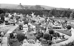 C1960: Wannock, Gardens c1960
