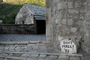 Stari: War commemoration stone, Stari Most, Mostar, Bosnia