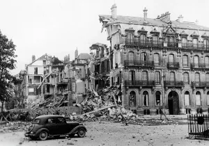 Schaefer: War damage in Sedan, May 1940