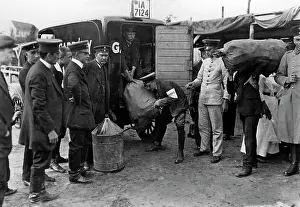 Delays: War donations for the German army, 1914