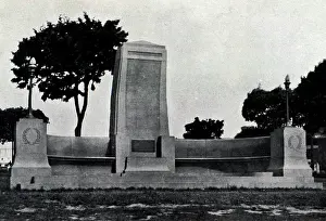 Royston: War Memorial At Annandale