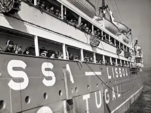 Departures: war refugees - WW2 - passenger ship - NYC