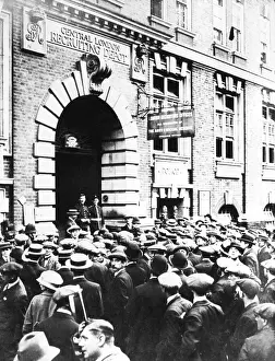 Euphoria: War volunteers in London, 1914