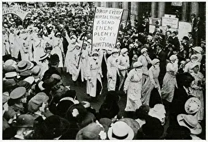 Wspu: War workers in the Women's Procession in London