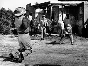 Handguns: Ward Bond - Bill Williams - Jay C. Flippen - entertainment