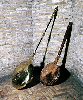 Warmers: Warming pans, late 18th and 19th centuries