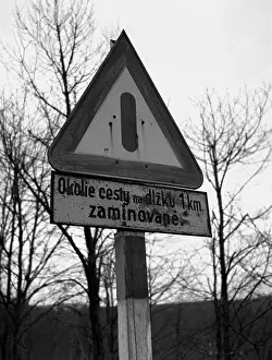 Kilometer: Warning sign