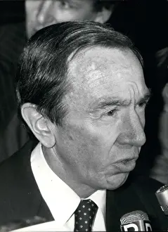 Sanctions: Warren Christopher in Paris