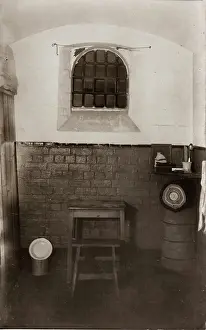 Bedding: Warwick Prison - Cell Interior