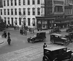 Internal Combustion: Washington, D.C. intersection with automobile traffic