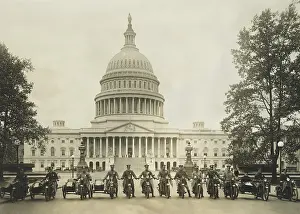 Lcgr2016: Washington, D.C. motorcycle policemen, with the