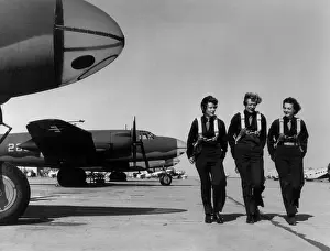 Lcgr1312: WASPs on flight line at Laredo AAF, Texas, Jan