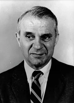Wassily: Wassily Leontiff