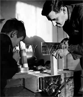 Dovetail: WATCHING A CARPENTER