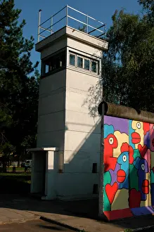Barrier: Watchtower and strecht of the Berlin Wall in the Allied Muse