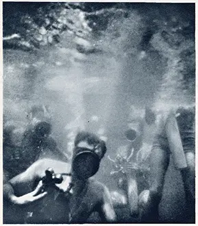 Raphael: Under the Water Club, St. Raphael