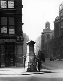 Aldgate: WATER SUPPLY/PUMPS