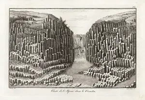 Vulcanology: Waterfall over basalt prisms on the river Alpone