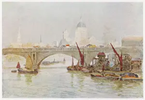 Rebuilding: WATERLOO BRIDGE 1905