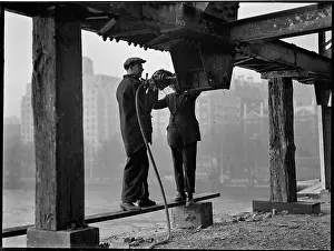 Girder: Waterloo Bridge, Lambeth, Lambeth, London