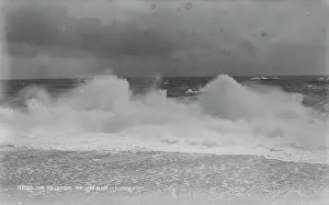 Stormy: Waves at Loe Bar