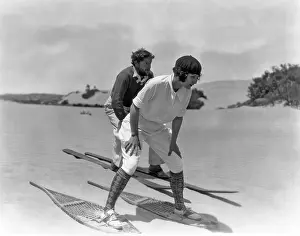 Ov201912: Wearing snowshoes on sand