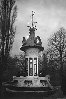 Meteorology: Weather house in Vienna, 1913