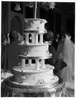 Festooned: WEDDING CAKE 1960S
