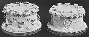 Moulded: Wedding Cakes with Stucco Finish and Moulded Decorations