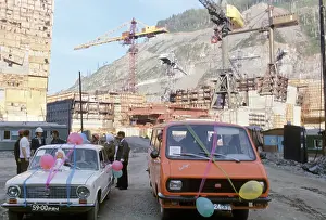 Yenisey: Wedding at construction of Sayano-Shushenskaya