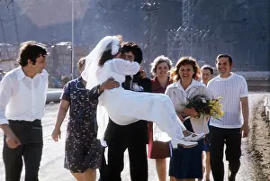 Yenisey: Wedding at construction of Sayano-Shushenskaya