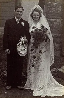 Jun16: Wedding couple, 1940s