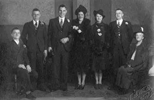 Gill Stoker: Wedding group photograph