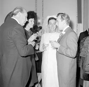 Yateman: Wedding guests with the bride at the reception