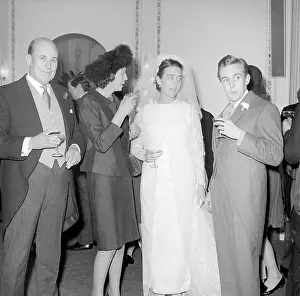 Yateman: Wedding guests with the bride at the reception