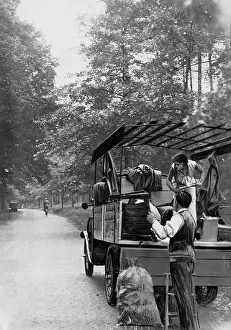Deckchairs: Weekend getaway, 1930