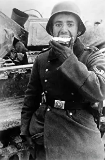 Loaf: Wehrmacht soldier - Eastern Front, 1942