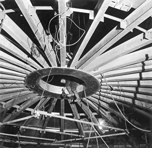 Scaffolding: Welding an aluminium roof - Liquid Methane tank