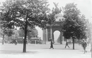 Symbolizing: Wellington Arch, Hyde Park